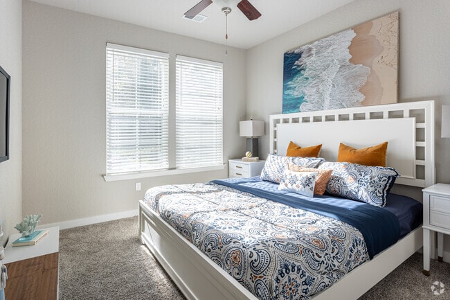 2BR, 2BA - 1,088SF - Bedroom - Springs At Port Orange