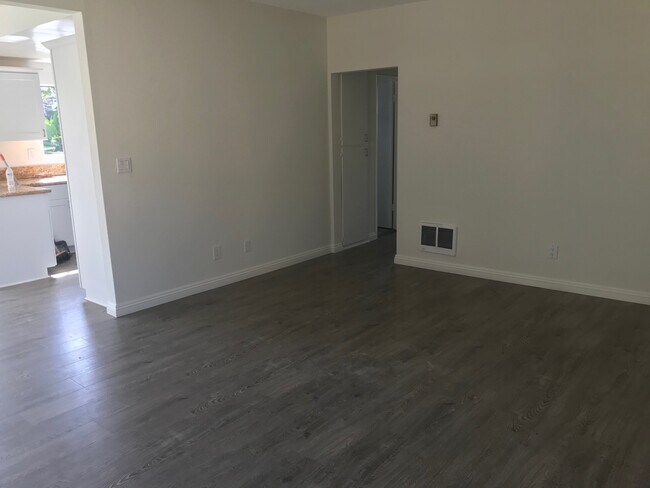 Sala de estar - 2016 Ruhland Ave