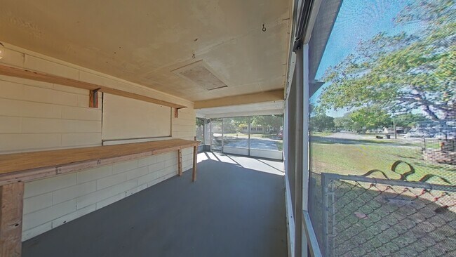 Building Photo - 5606-5689 89th Ave