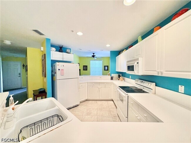 Foto del edificio - 4009 Palm Tree Blvd