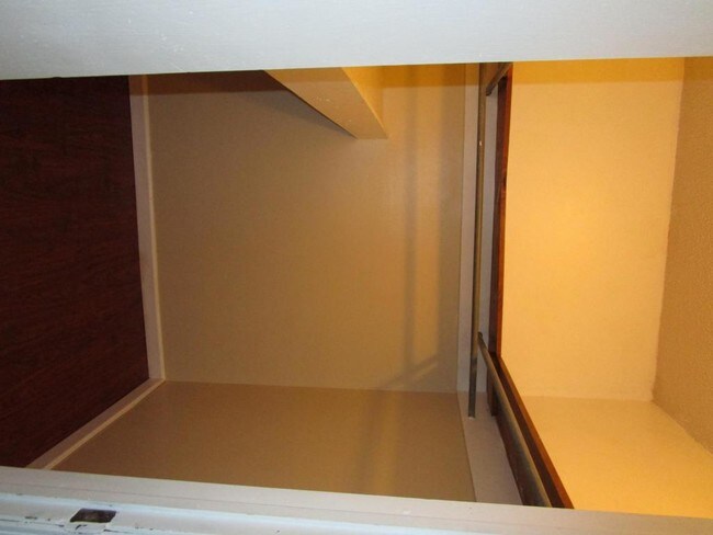 Building Photo - 6723 SW Chaucer Dr