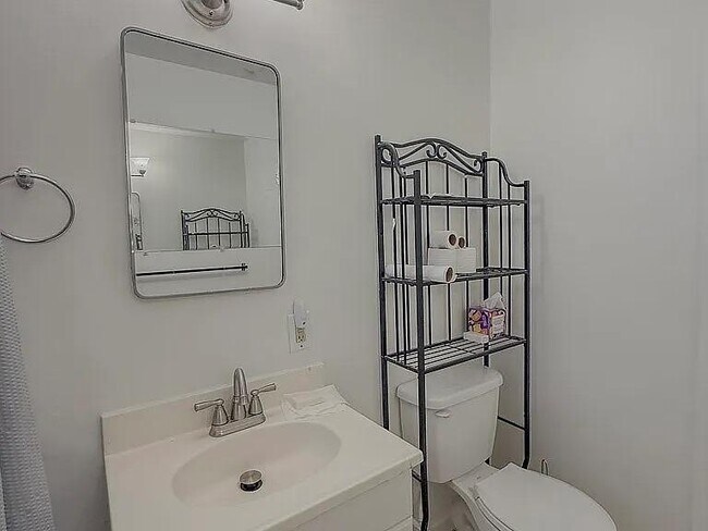 Foto del edificio - 3577 Cortez St