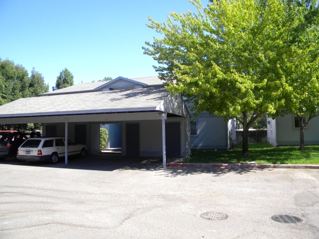 Primary Photo - 250 N Latah St
