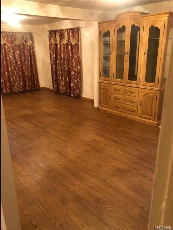 Foto del edificio - 7437 Williamson St