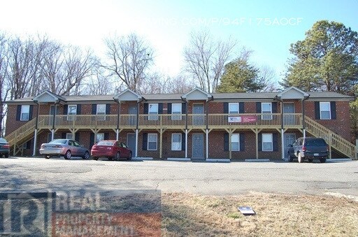 Primary Photo - 2574 Green Oaks Ct