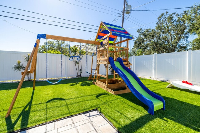 Building Photo - 13464 Twig Terrace