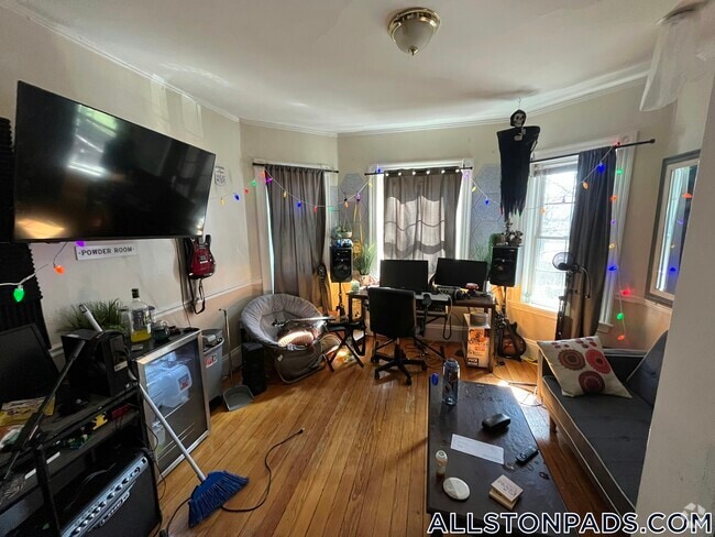Building Photo - 7 Prescott Pl