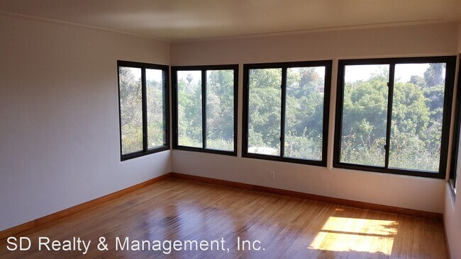 Foto del edificio - 4 br, 3 bath House - 10260 Vista De La Cruz