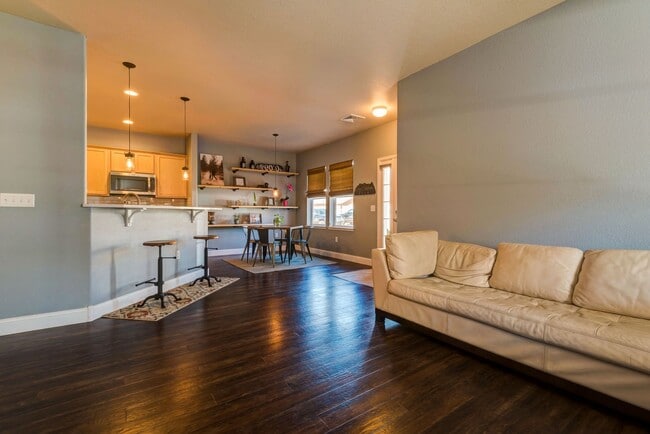 Building Photo - Don’t Miss This Gorgeous Fort Collins Condo – Bright, Spacious & Modern!