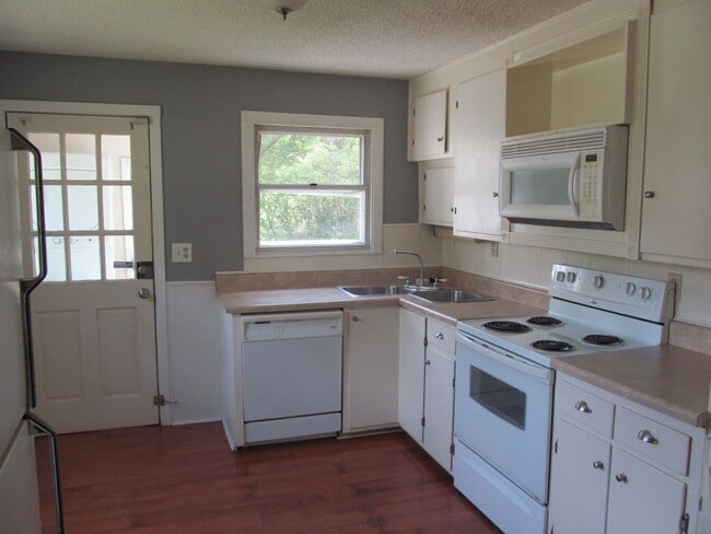 Building Photo - Ardmore Location