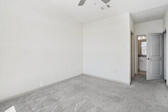 Building Photo - Avalon at Seven Springs