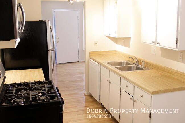 Foto del edificio - 1516 Kemper St