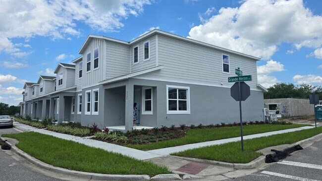 Foto del edificio - 3323 Grande Heron Dr