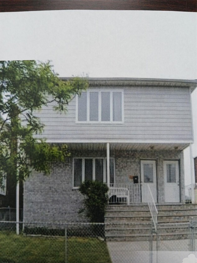 Primary Photo - 145-71-145176 176th St