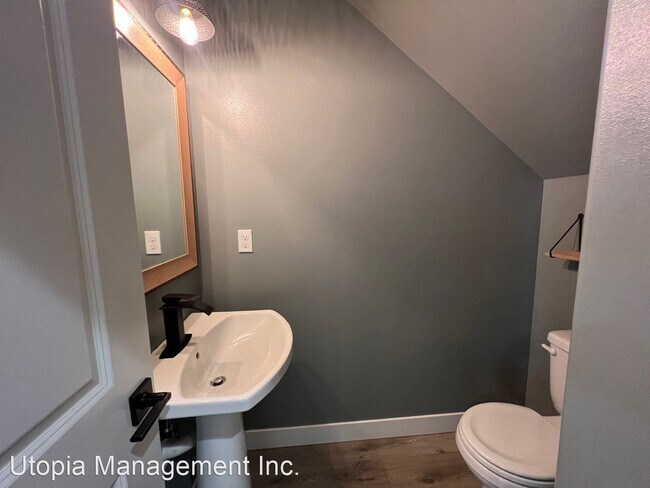 Foto del edificio - 3 br, 3 bath House - 395 Mystic Street