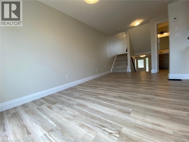 Building Photo - 82 Donnenwerth Dr