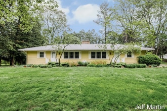 Building Photo - 544 Nordberg Ave NW