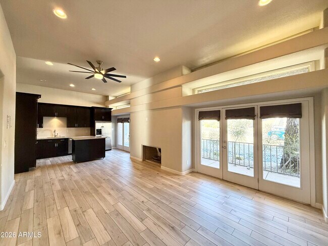 Building Photo - 15615 Chicory Dr