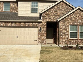 Building Photo - 10517 Breezeway Dr