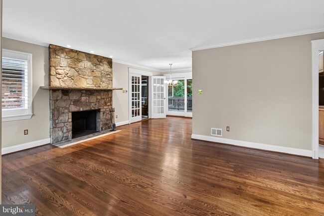 Building Photo - 7614 Woodridge Cir