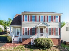 Building Photo - 13812 Sycamore Village Dr