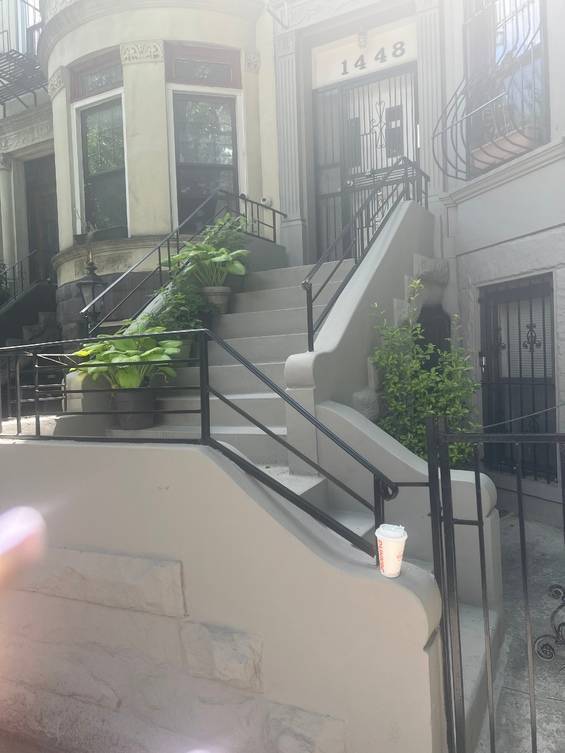 Foto del edificio - 1448 Dean St