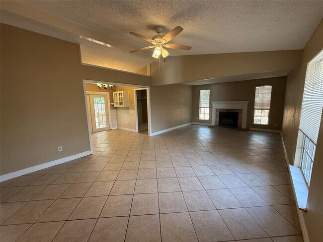 Foto del edificio - 1510 Glen Burnie Dr