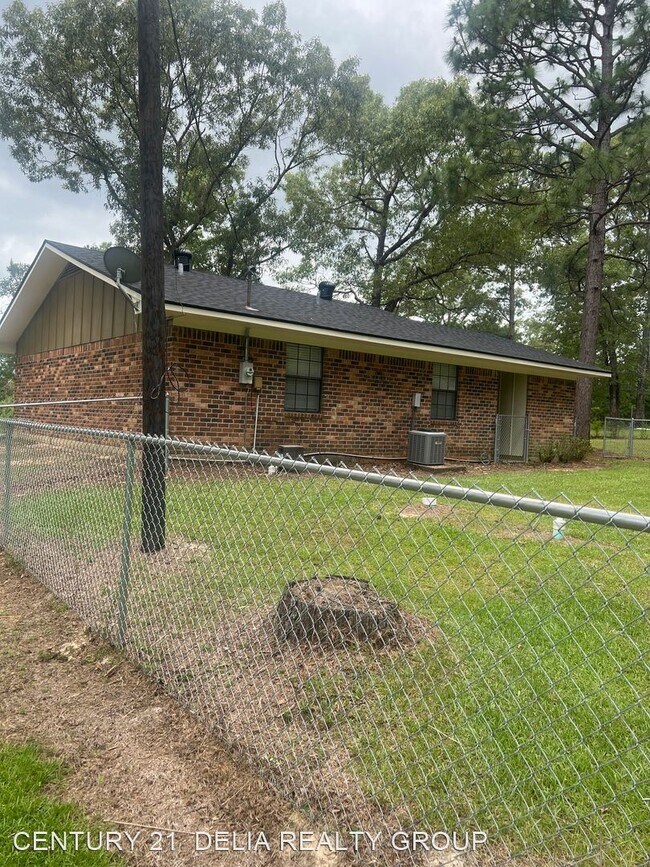 Foto del edificio - 2 br, 1 bath House - 411 Tony Carter