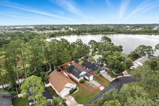 Foto del edificio - 174 Edgewater Cir