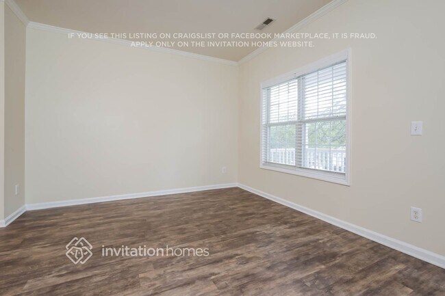 Foto del edificio - 2817 Buggy Whip Ct