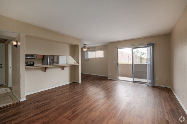 2 habitaciones, 2 baños - 1100 pies cuadrados - Sala de estar - Mountain View Gardens Apartments