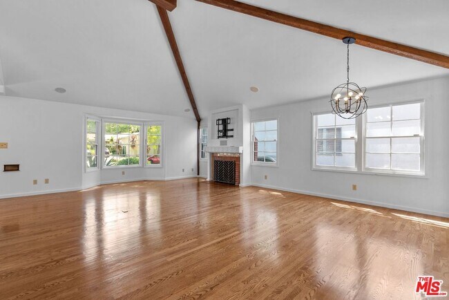 Foto del edificio - 2411 Castle Heights Ave