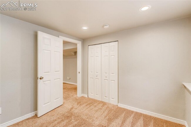 Foto del edificio - 3108 Moonbeam Cir S