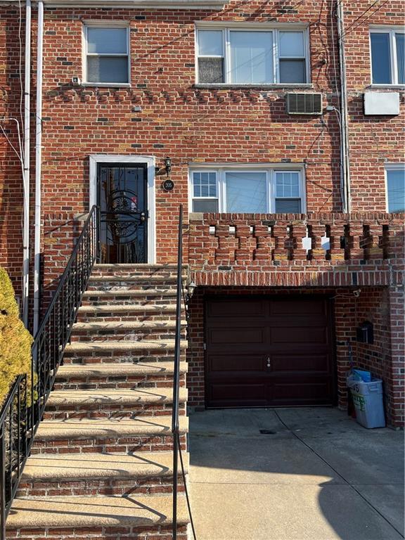 Primary Photo - 205 27th Ave