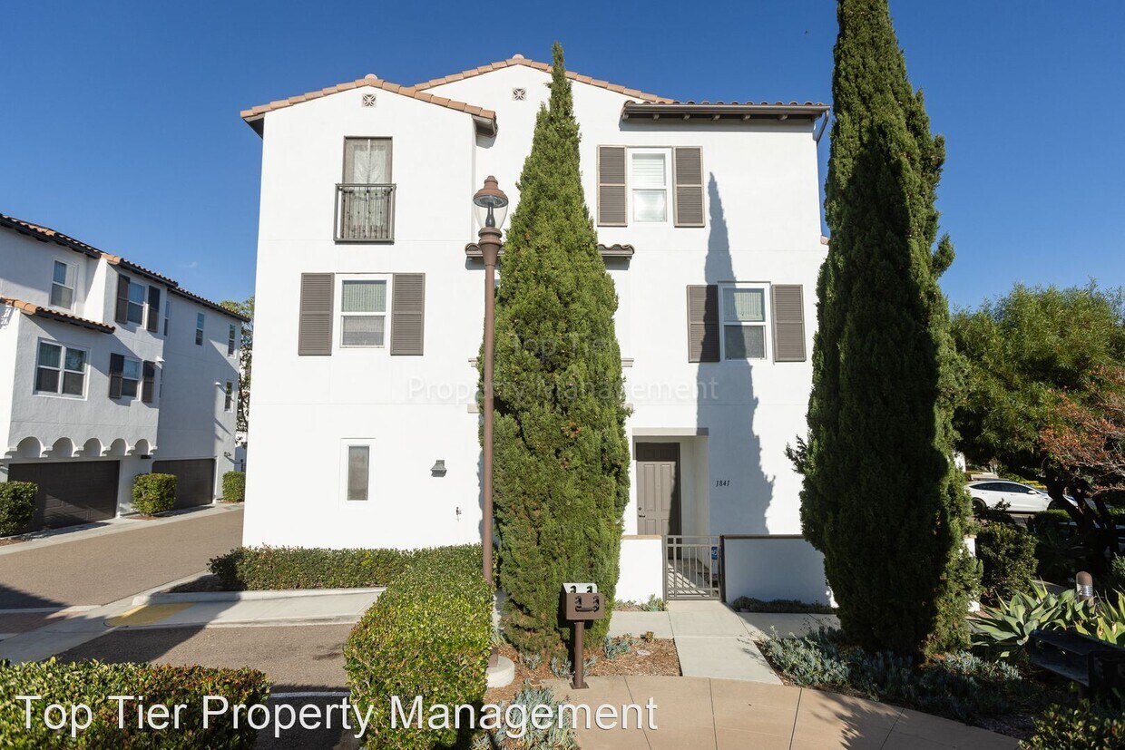 3 br, 3.5 bath House 1841 Cliff Swallow House Rental in Carlsbad