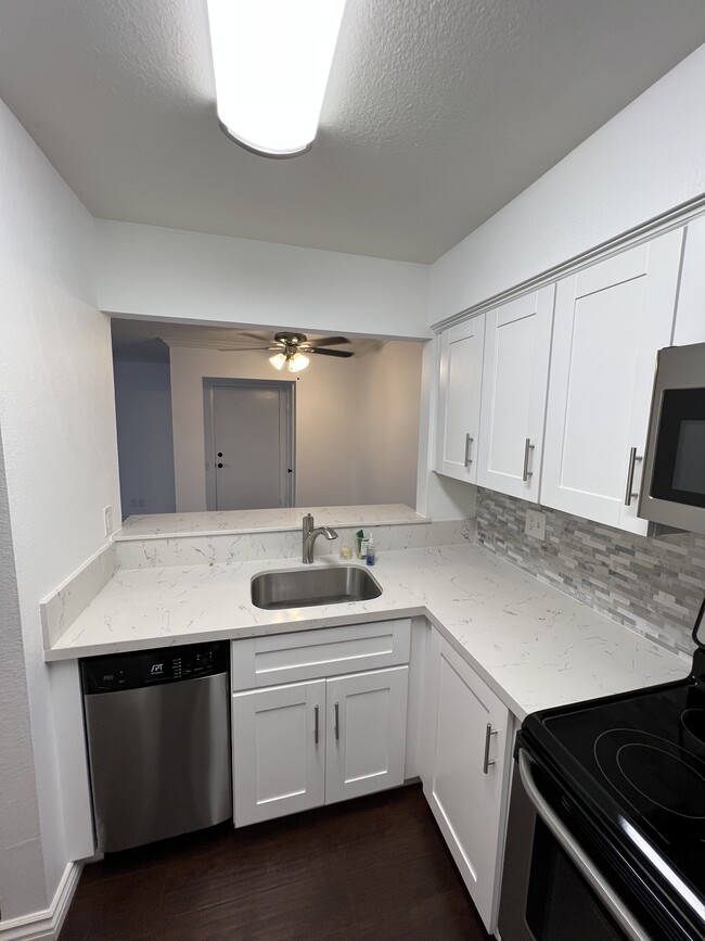 Foto del edificio - 1375 Caminito Gabaldon