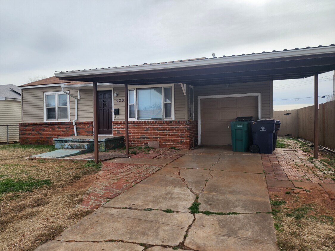 Foto del edificio - 628 NE 34th St