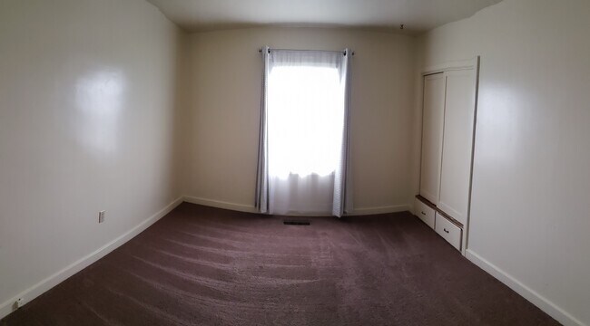 Foto del edificio - 2407 Ohio St