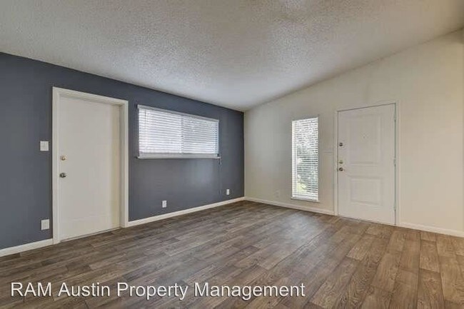 Foto del edificio - 8606 Fireside Dr
