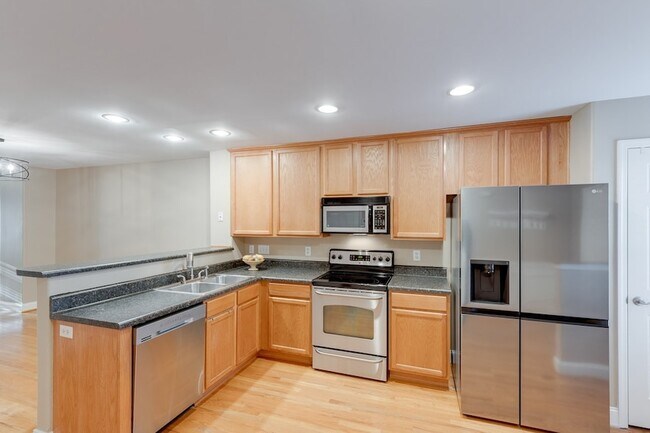 Foto del edificio - 115 Noel Cove Cir