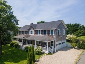 Building Photo - 197 Coggeshall Ave