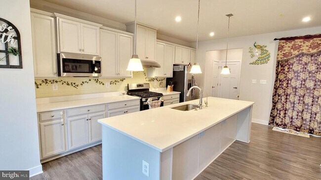 Foto del edificio - 8667 Shady Pines Dr