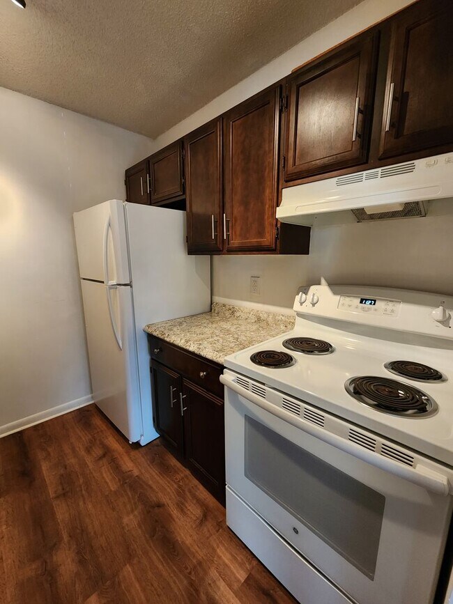 Foto del edificio - Downstairs Apartment in Black Mountain!