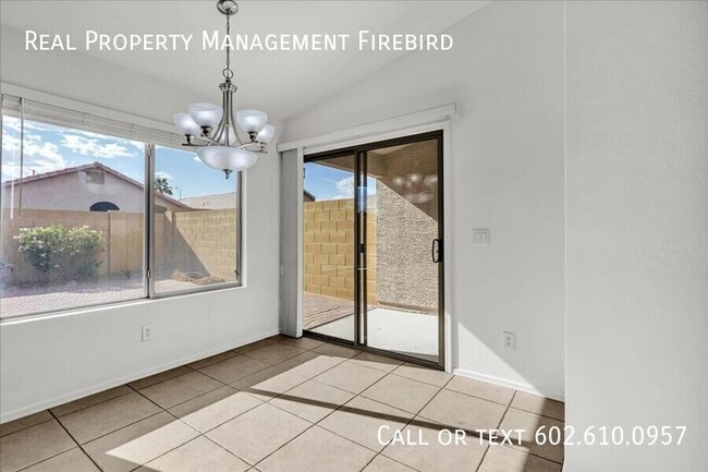 Foto del edificio - 16620 S 48th St