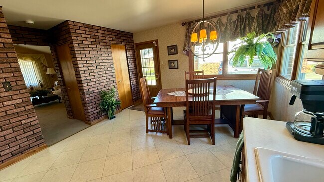 Foto del edificio - 12913 Crestbrook Ct