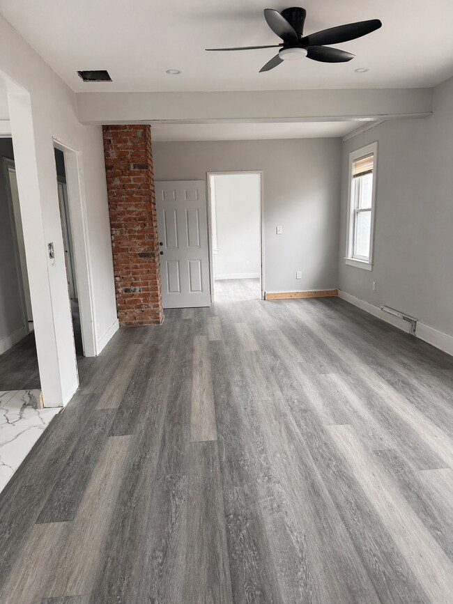 Foto del edificio - 13944 Winthrop St