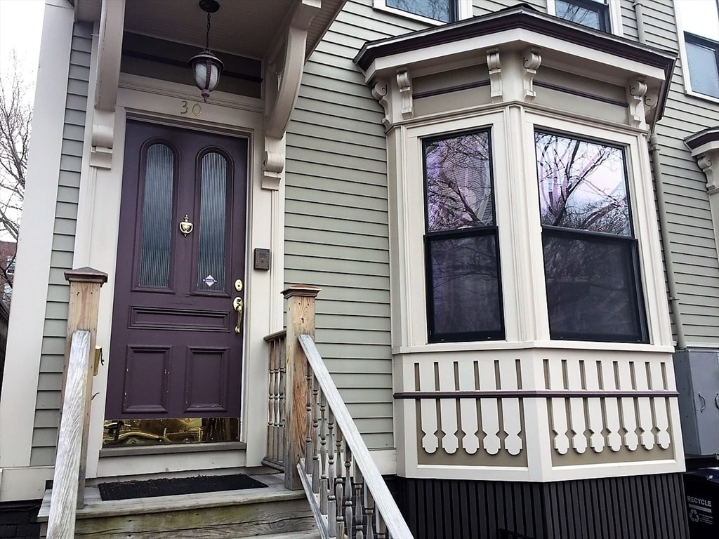 Primary Photo - 30 Cottage St