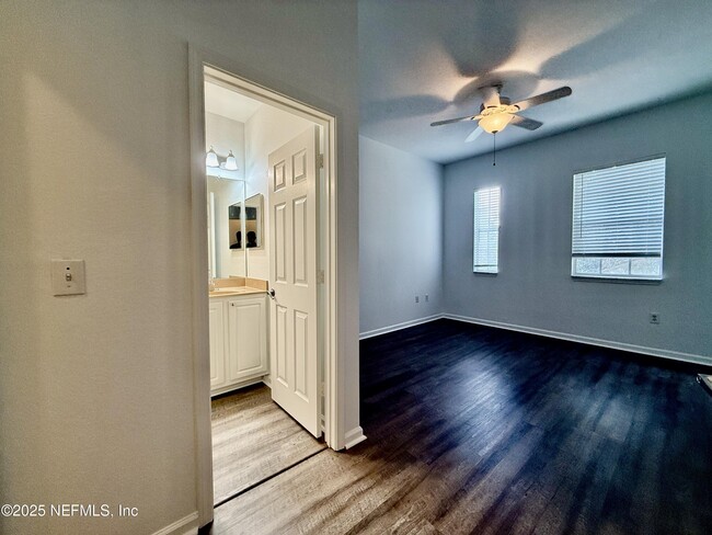 Building Photo - 10075 Gate Pkwy