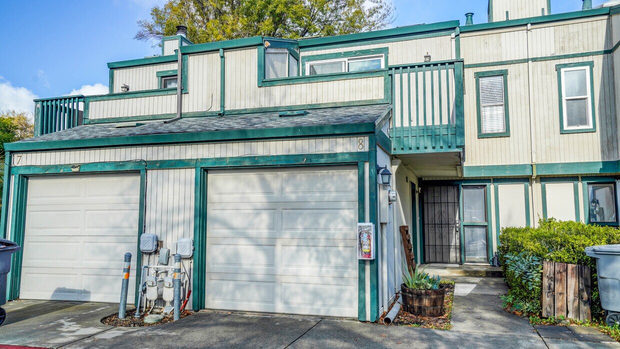 Foto principal - 299 Shasta Dr