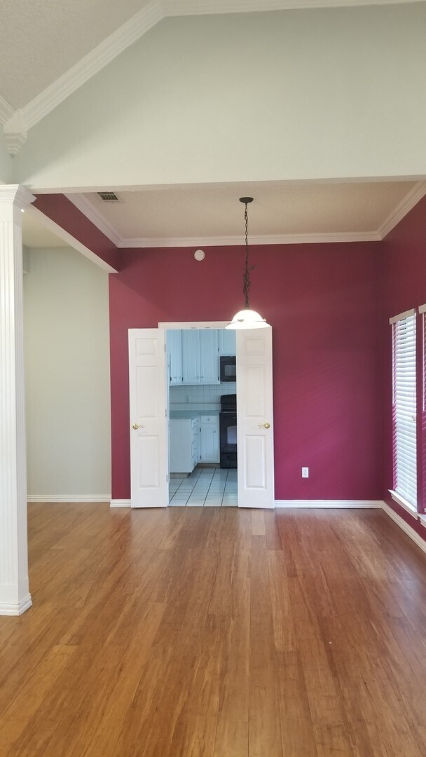 Building Photo - 4921 Arborgate Dr Arlington TX 76017